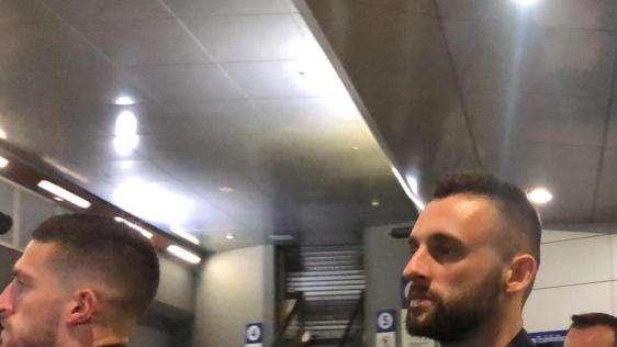 Il look particolare di Brozovic scatena Fognini: "Ti sei vestito al buio?"