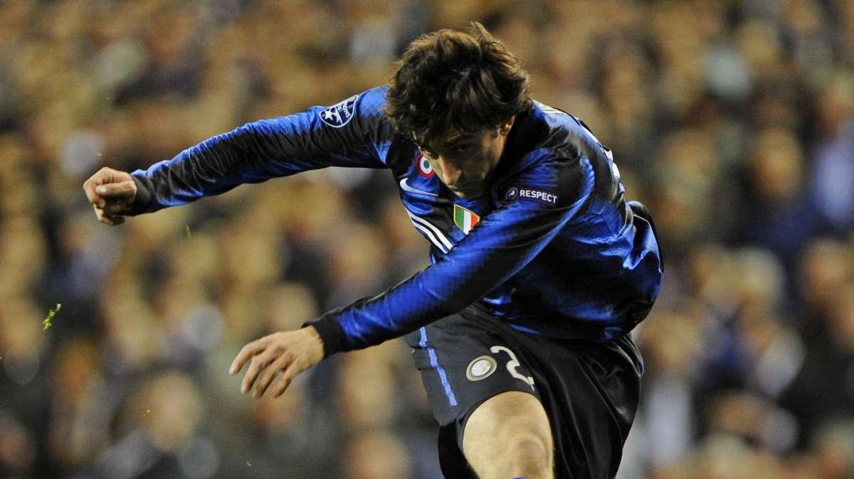 Magia di Milito in allenamento, Maicon lo esalta