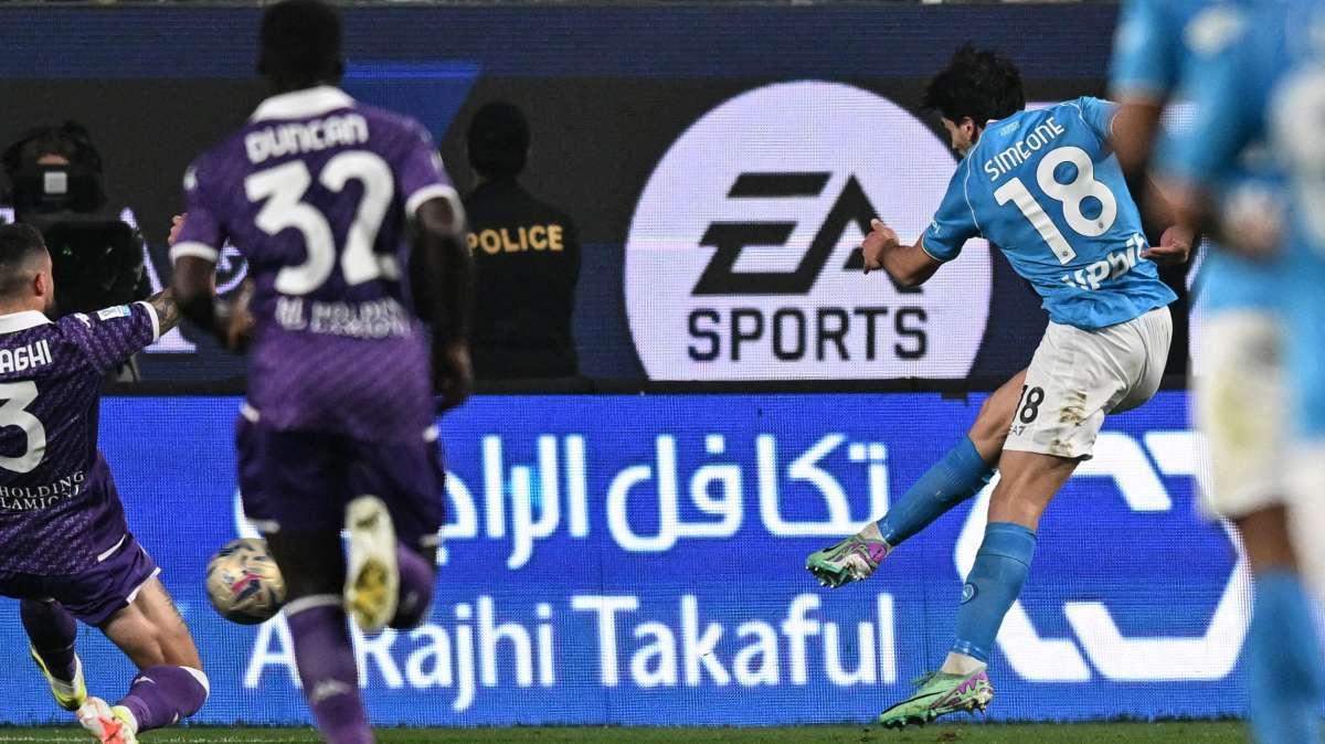 Napoli prima finalista della Supercoppa: 3-0 sotto gli occhi di Antonello e Ausilio. Zielinski in campo nel finale