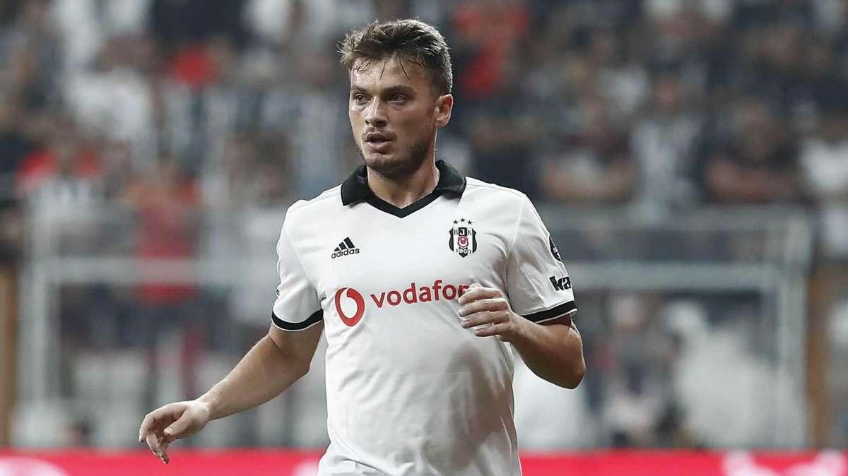 Ansia coronavirus: Besiktas, Ljajic sotto osservazione in ospedale per una febbre molto alta 