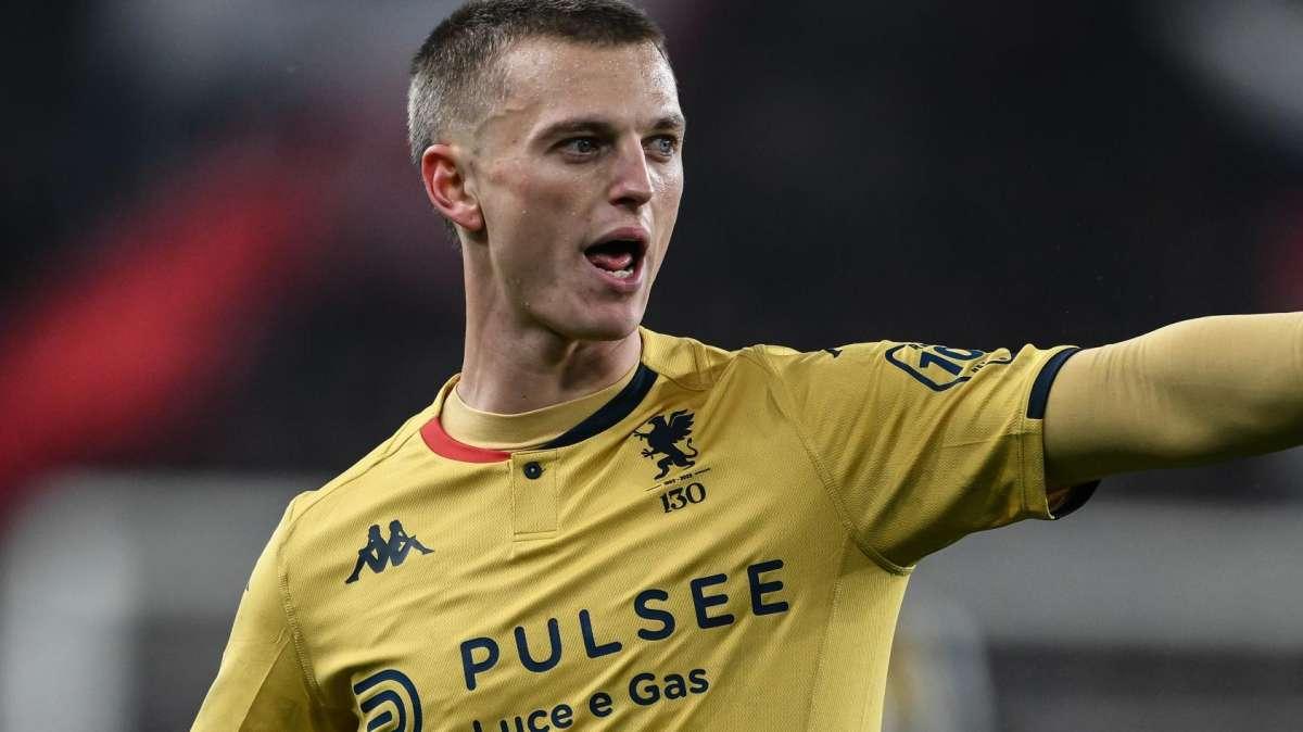 Sky - Gudmundsson sempre più vicino alla Fiorentina: in arrivo la risposta del Genoa, due scenari 