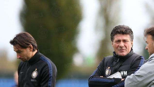 Mazzarri invita a fare attenzione a Cassano