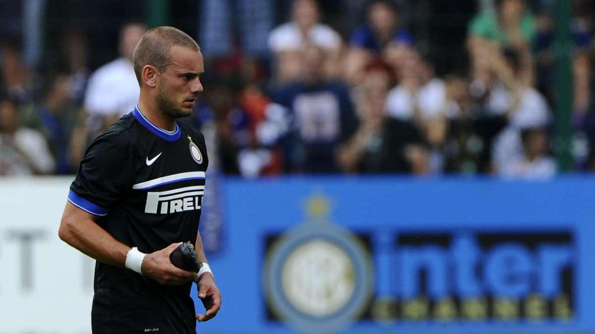 Sneijder, il mistero permane: "Se resto, lo dico io". Ma in Inghilterra...