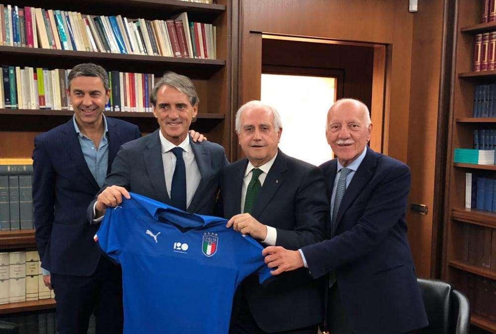 Viviano: "Mancini ha allenato squadre vincenti in tutto il mondo, è il nome giusto per la Nazionale"