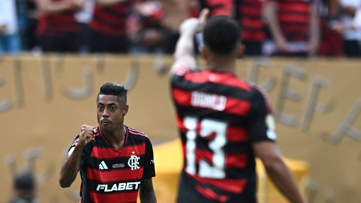 Chelsea, che flop! Il Flamengo rimonta e sigla il tris: a segno anche l'ex Juve Danilo