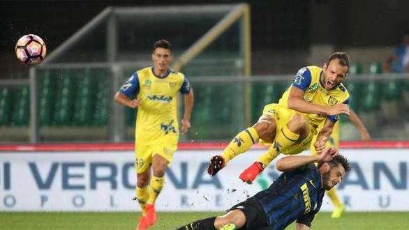 Moviola TS - Ranocchia graziato? Non è soggezione...