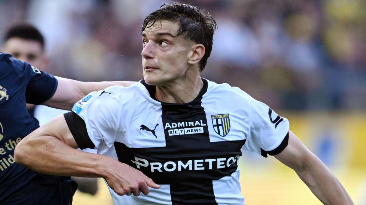 Gazzetta di Parma - L'Inter non molla Leoni: pronto il rilancio. E voci vicine al club parlano del taglio di Acerbi 