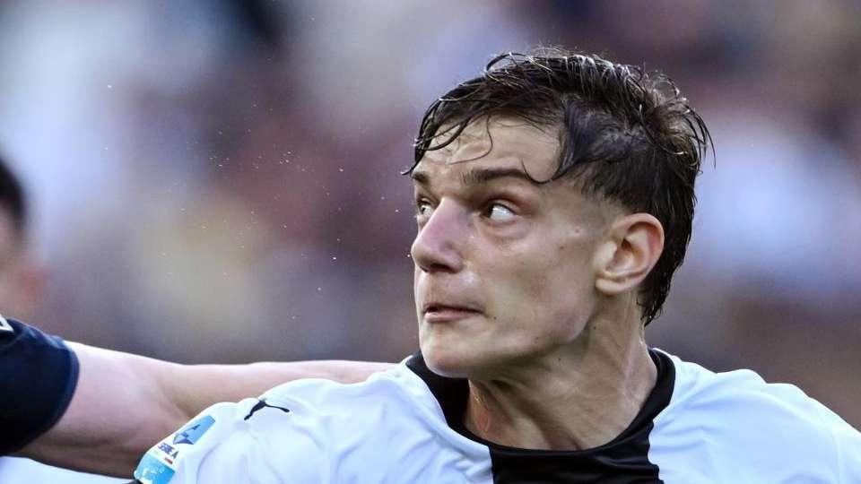 CdS - Inter, quattro cessioni per 30 milioni. Poi l'assalto al Parma per Leoni: offerta al ribasso?