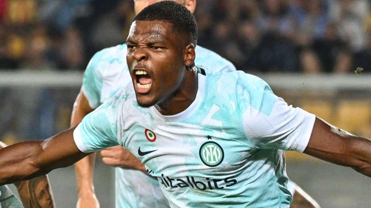 TS - Dumfries-Chelsea, Inter convinta: ci sarà un nuovo tentativo. Zhang ha una preferenza 