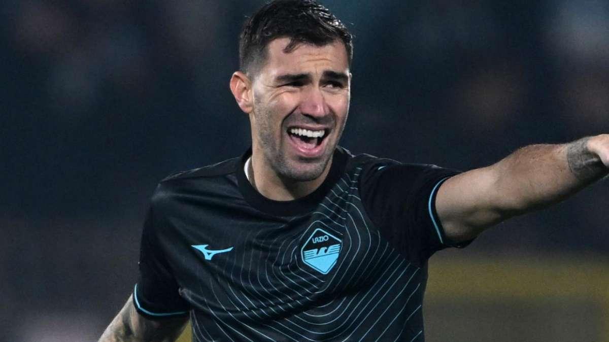 Qui Lazio - Romagnoli: lieve distorsione al ginocchio. Pellegrini e Vecino verso il rientro