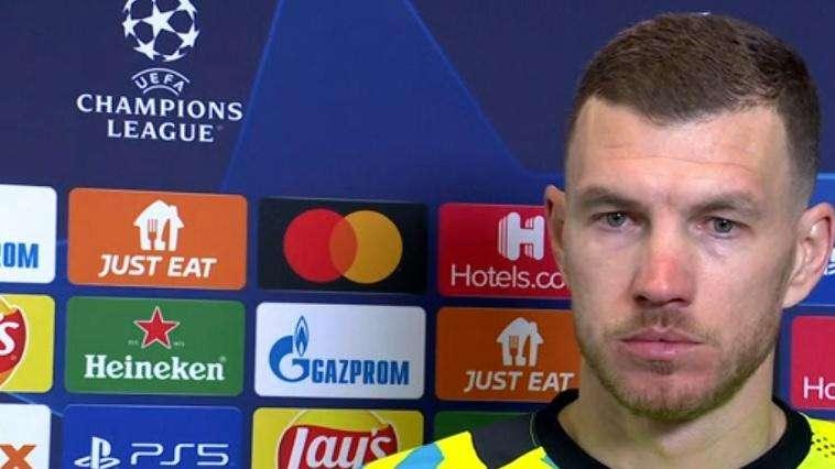 Dzeko si racconta: "Ho sempre avuto la voglia di non accontentarmi, il pallone ha sempre fatto parte della mia vita"