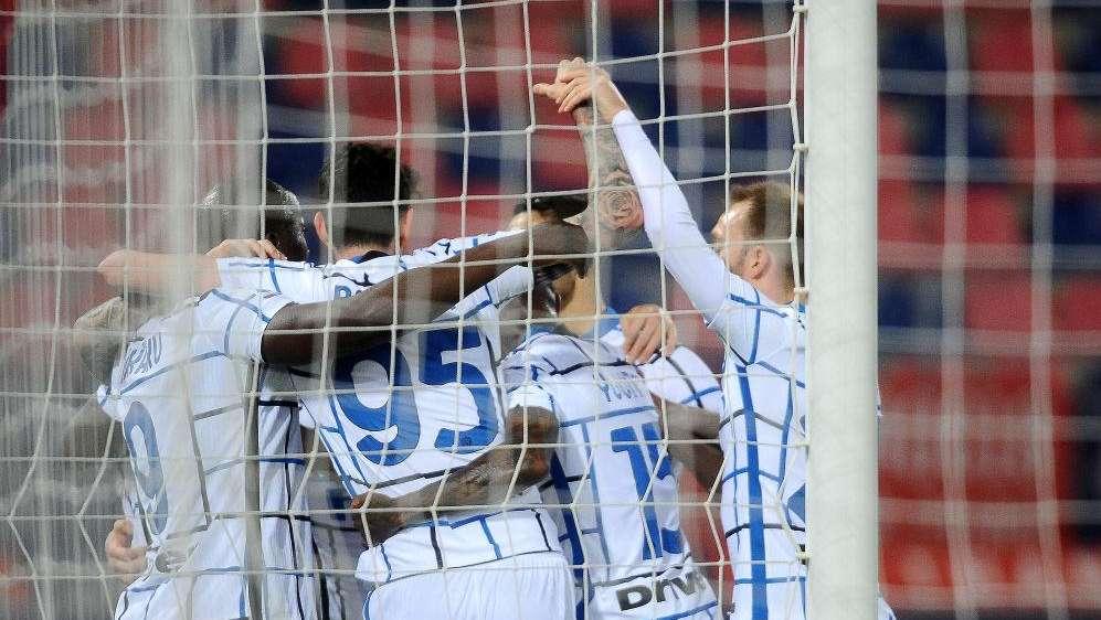 Bologna-Inter - Solida e ampia, l'Inter limita i rossoblu. E li supera con il gioco verticale