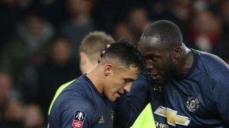 From UK - Sanchez all'Inter anche per Lukaku. Il belga ha "bombardato" il cileno per convincerlo ad accettare
