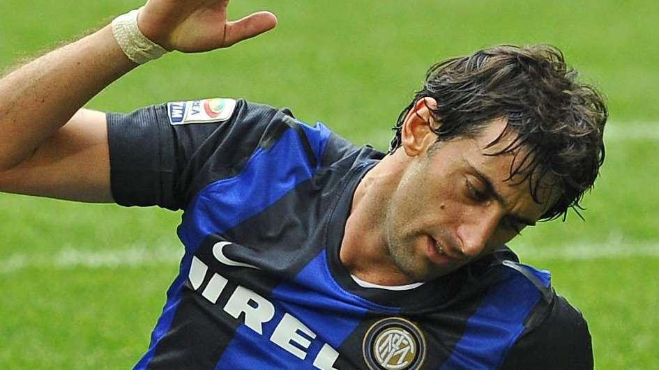 Lucarelli: "Milito? Si può recuperare in tre mesi, io..."