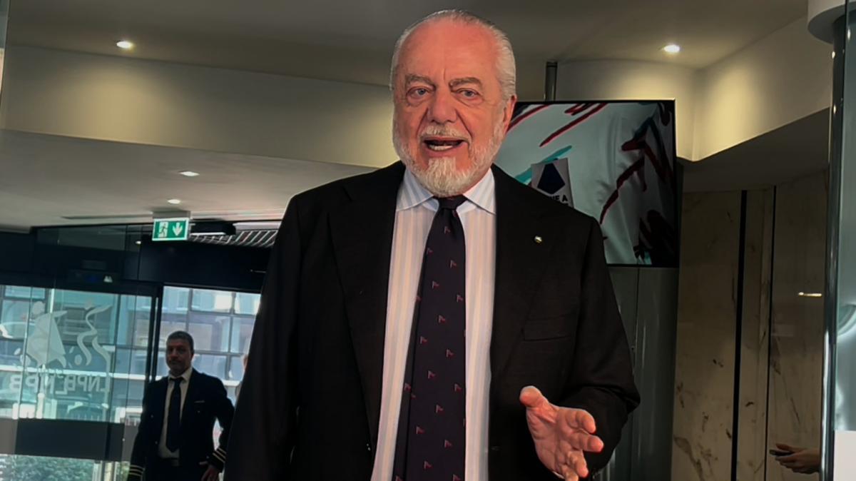 De Laurentiis molla Khalaili? "Per me non dovremmo comprare nessuno"