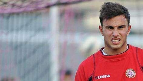 Genoa e Livorno non si fanno male. Bardi decisivo