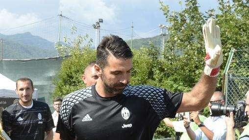 Buffon: "L'Inter? Già l'anno scorso poteva competere"