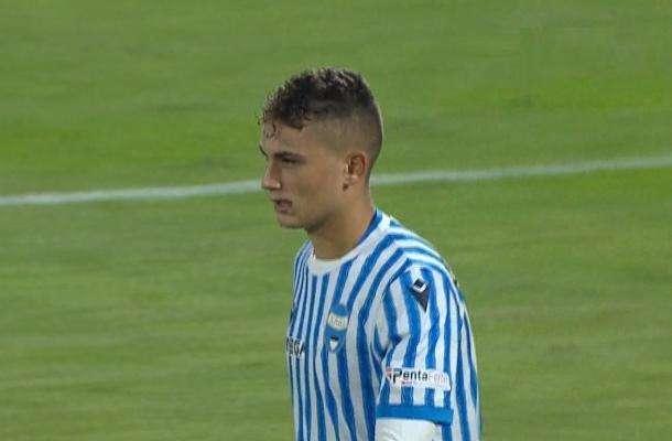 Prima rete per Sebastiano Esposito che entra dalla panchina e firma il 2-0 della Spal contro il Pescara