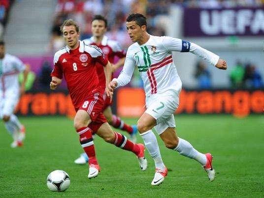 Cristiano Ronaldo: "Mondo del calcio unito per Chris, sii forte! Conto di ritrovarti presto in campo" 