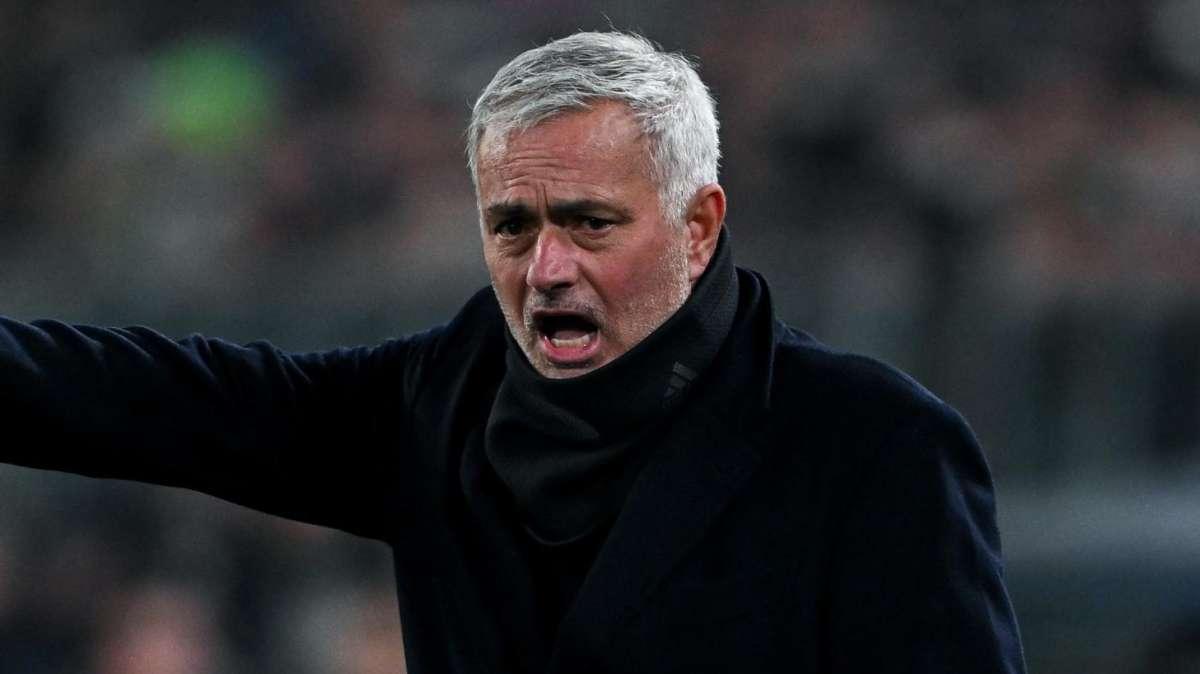 Mourinho stronca i rumors: "Real Madrid? Non ho parlato con nessuno"
