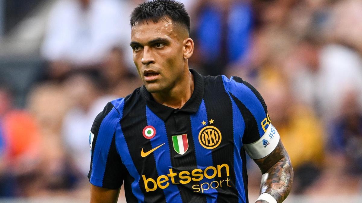 Appiano, corsetta sul campo con le scarpe da ginnastica per Lautaro