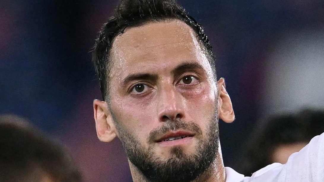 Calhanoglu carica la Turchia: "Vogliamo portare il nostro Paese al successo. A Dortmund sarà muro rosso"