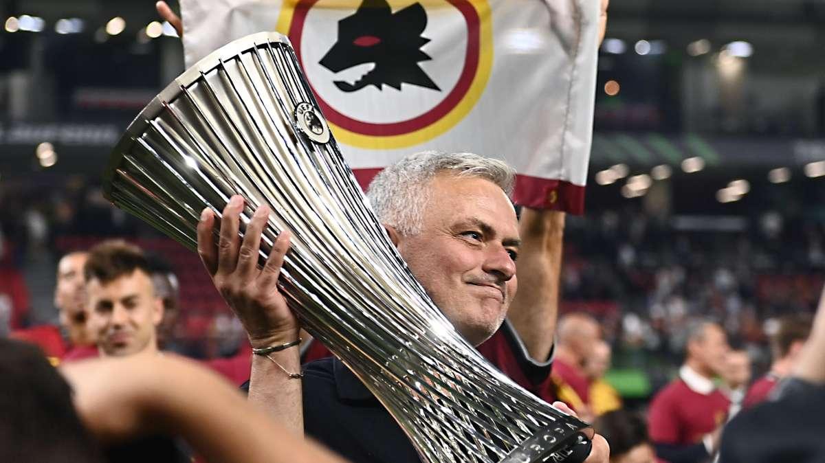 Mourinho, sarà Roma al 100%: il club e lo Special One lavorano alla prossima stagione, il PSG ha un altro obiettivo