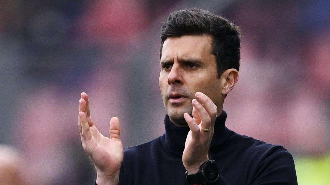 Serie A, Thiago Motta miglior tecnico di marzo. De Siervo: "Il primo a conquistare il premio per due mesi di fila"