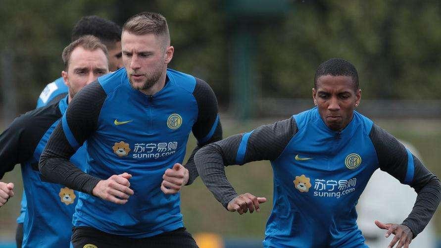 Lo scudetto secondo Skriniar: "Fiducia dopo gli scontri diretti". Young: "Orgoglio che non riesco a descrivere"