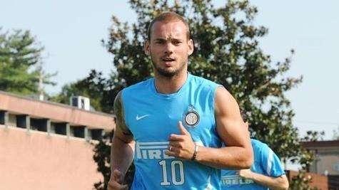 Sneijder scalpita: "Ora mi alleno e poi il Napoli!"