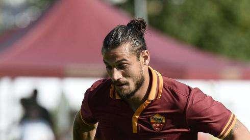 Osvaldo-Roma, aria pesante: scritta di insulti per lui