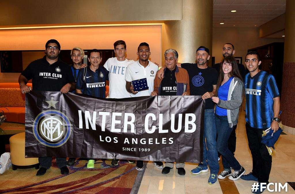 FOTO - Juan e Andreolli coi tifosi della California