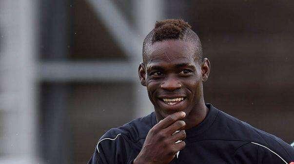 Lucas Leiva salva i Reds, Sterling risolve. Fuori Balo
