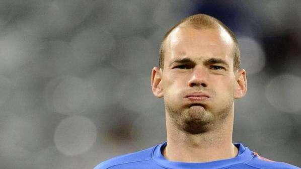 Olanda, Sneijder parte titolare. Strootman in panca