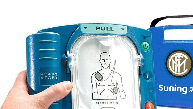 L'Insensibile - La serata dei verdetti, il nuovo tecnico della Juve e il defibrillatore Suning