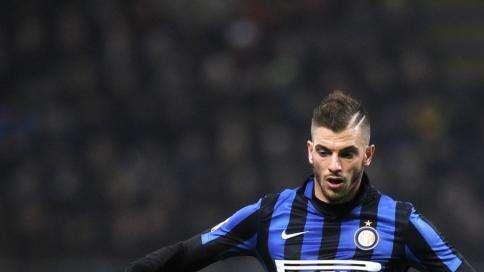 TMW - Il Napoli vira su Santon: sul piatto 6-7 milioni