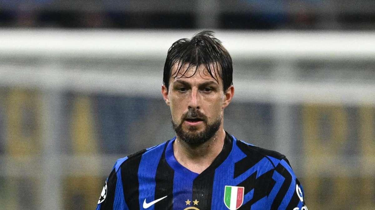 Sky - Un occhio al mercato: la dirigenza nerazzurra è orientata a confermare Acerbi e De Vrij per la prossima stagione