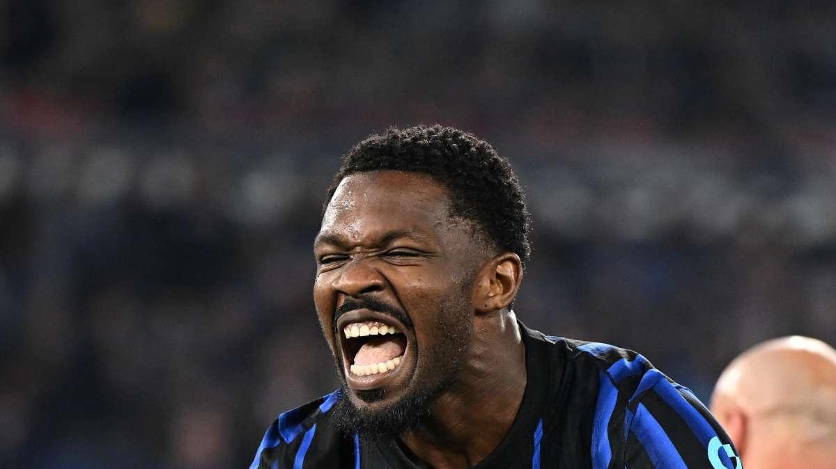 Thuram riceve la maglia di Bonny dopo l'amichevole: il post-social