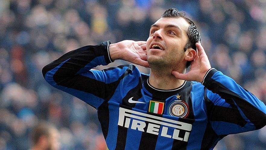 Pandev: "San Siro pieno dopo la finale di Madrid, non ci credevo. Mou? Ecco cosa mi disse prima di arrivare all'Inter"