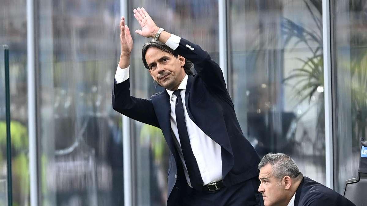 L'ispettore Inzaghi in procinto di varcare i cancelli del 'Via del Mare': è l'alba del nuovo inizio