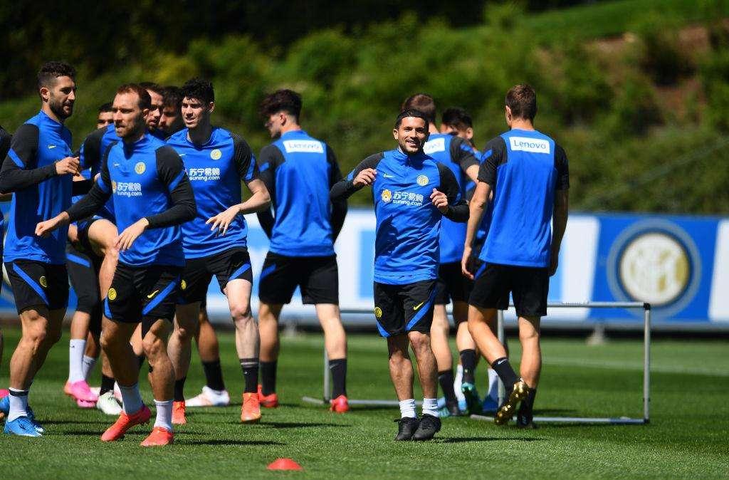 Verso Inter-Udinese, allenamento mattutino per i nerazzurri. Presente ad Appiano la dirigenza al completo