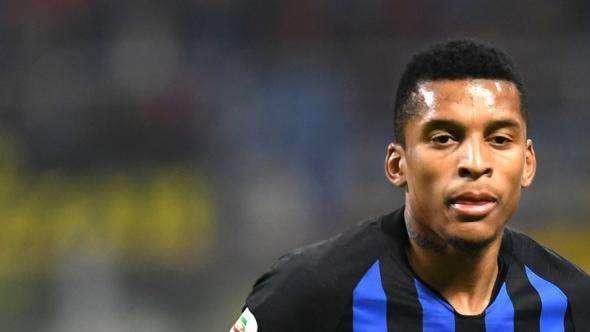 FcIN - Dalbert-Fiorentina, ancora 48 ore. Il brasiliano ha chiesto due giorni per decidere: Montella pressa