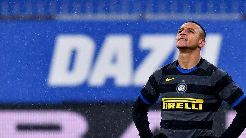 Sanchez con l'Udinese ha timbrato la sua 50esima presenza con la maglia dell'Inter