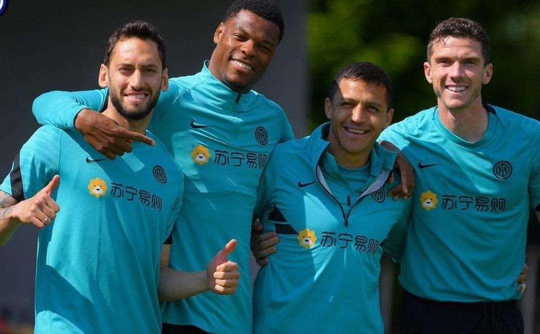 Poker di sorrisi InterNazionali, Gosens si gode i compagni