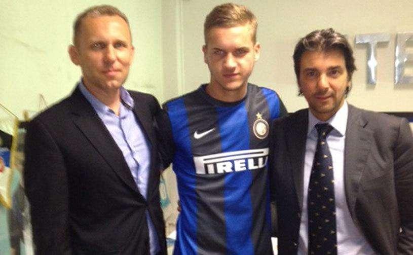 FOTO/VIDEO - Preso Puscas, il '96 capitano dell'U17 romena: firma per 3 anni
