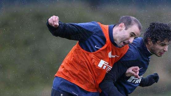 FOTO - Ranocchia si candida. Duello con Palacio