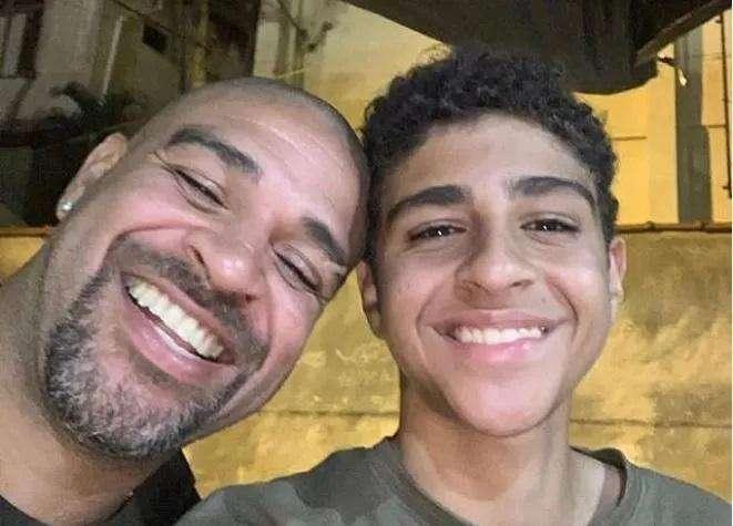Orgoglio di papà: Adriano celebra su Instagram la super tripletta di Adriano junior