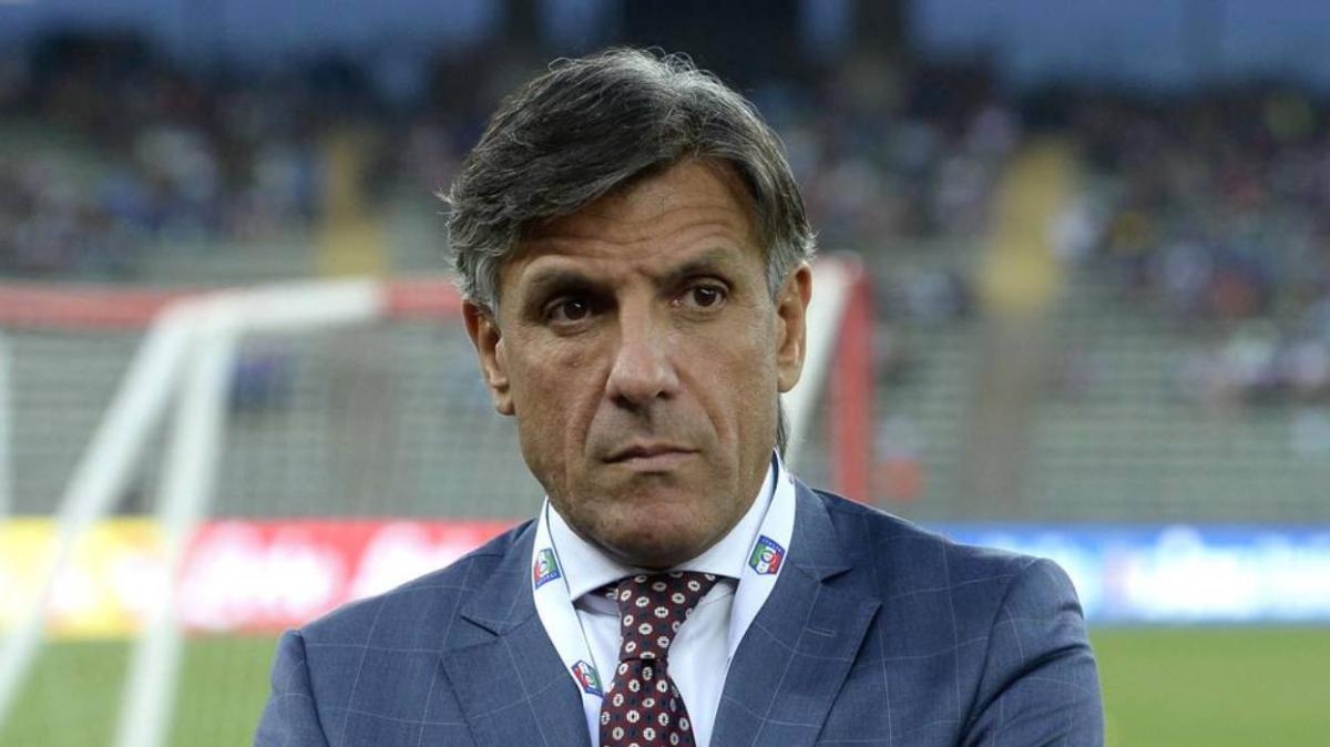 Messina: "Agli arbitri chiedo coraggio. Ex giocatori al Var? Complicato"