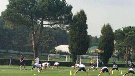 Seduta a gruppi per il primo allenamento verso il Celtic