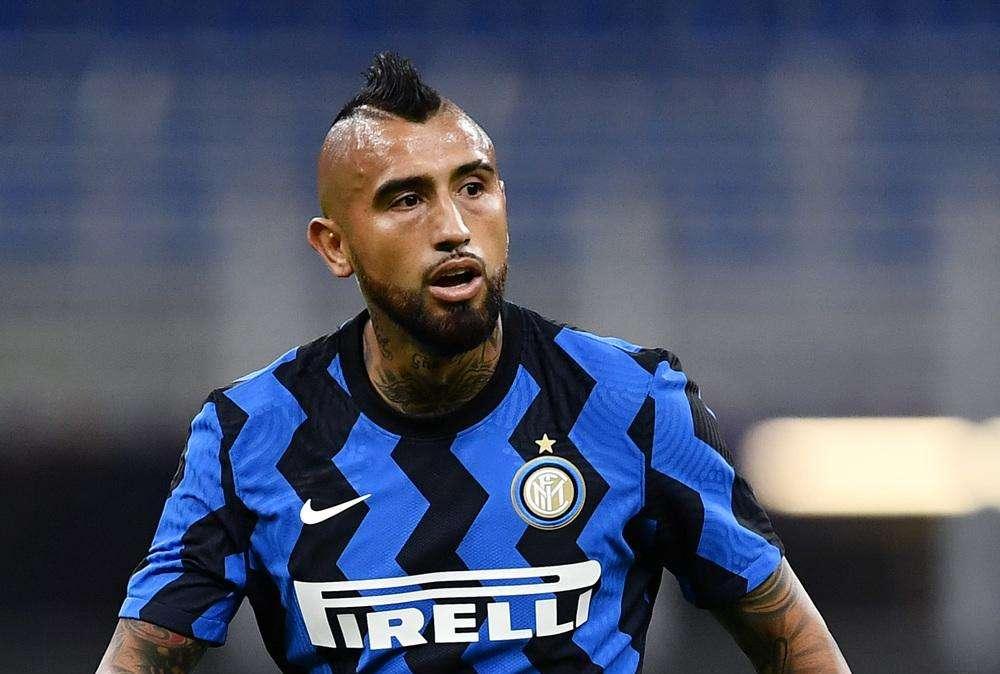 Arturo Vidal si carica per il suo primo derby della Madunina. E sui social sfoggia la nuova pelle nerazzurra